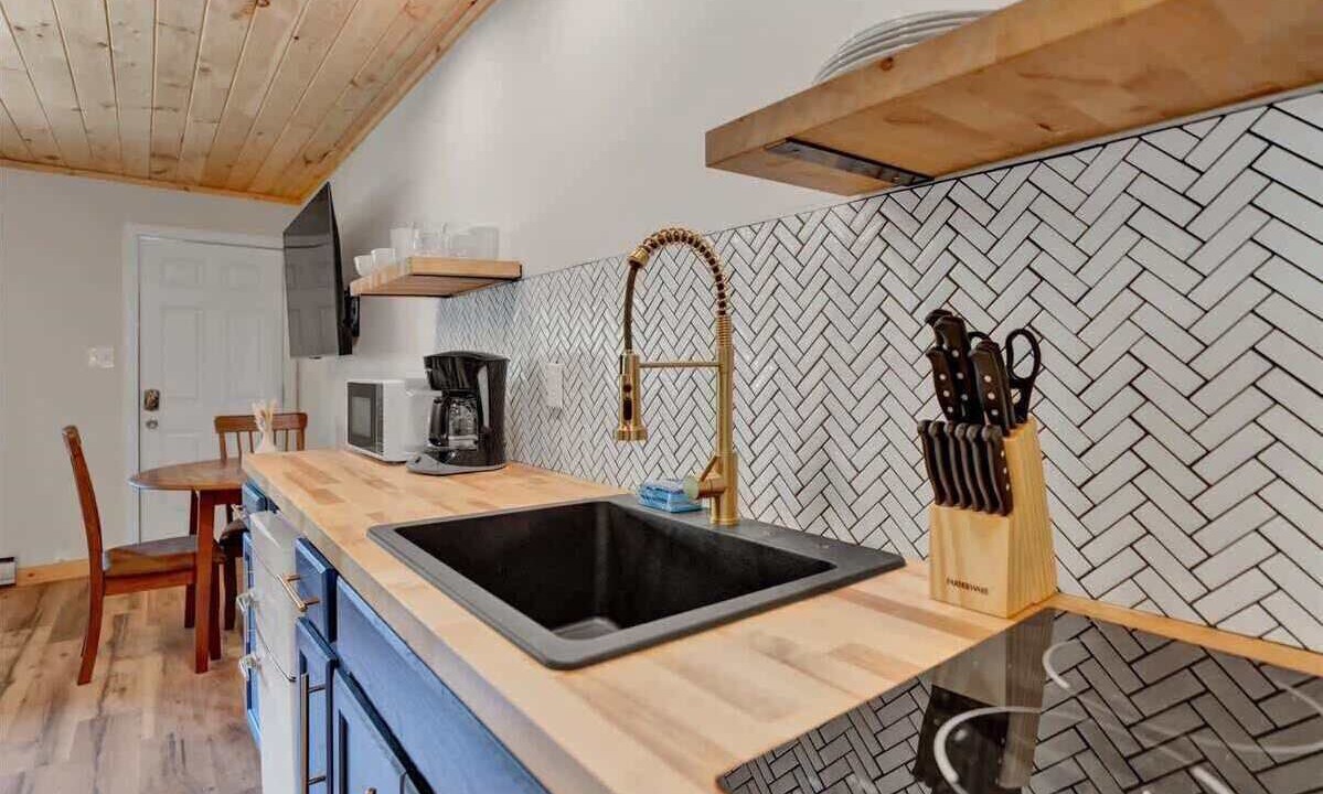 Photo of Kitchen in Canadensis