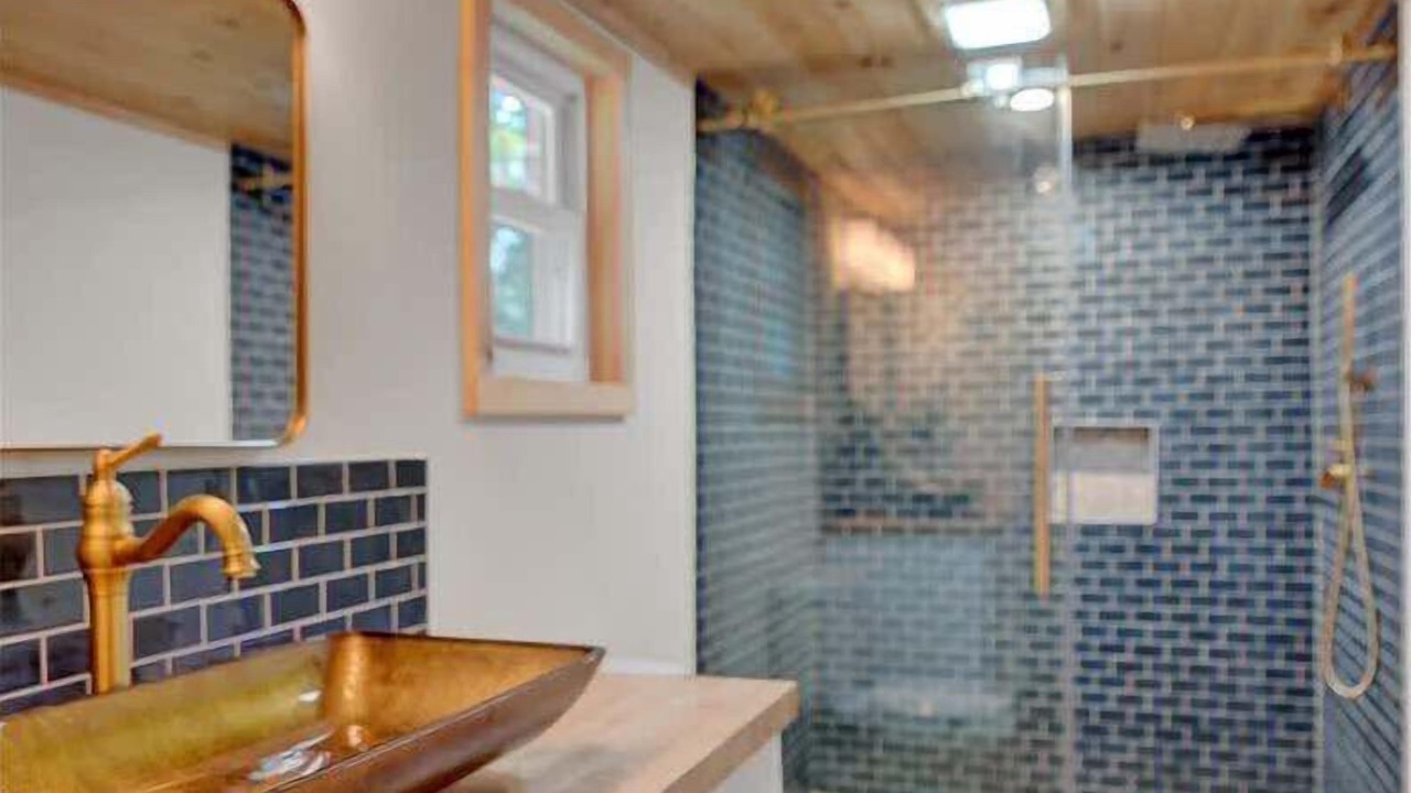 Photo of Bathroom in Canadensis