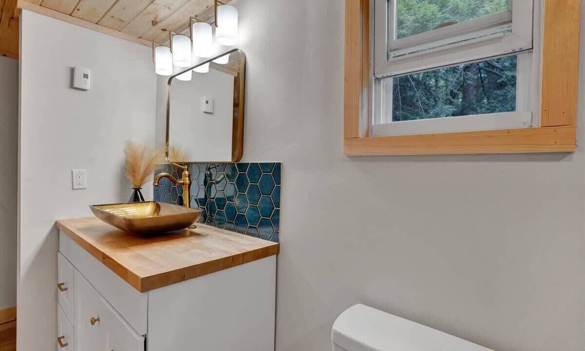 Photo of Bathroom in Canadensis