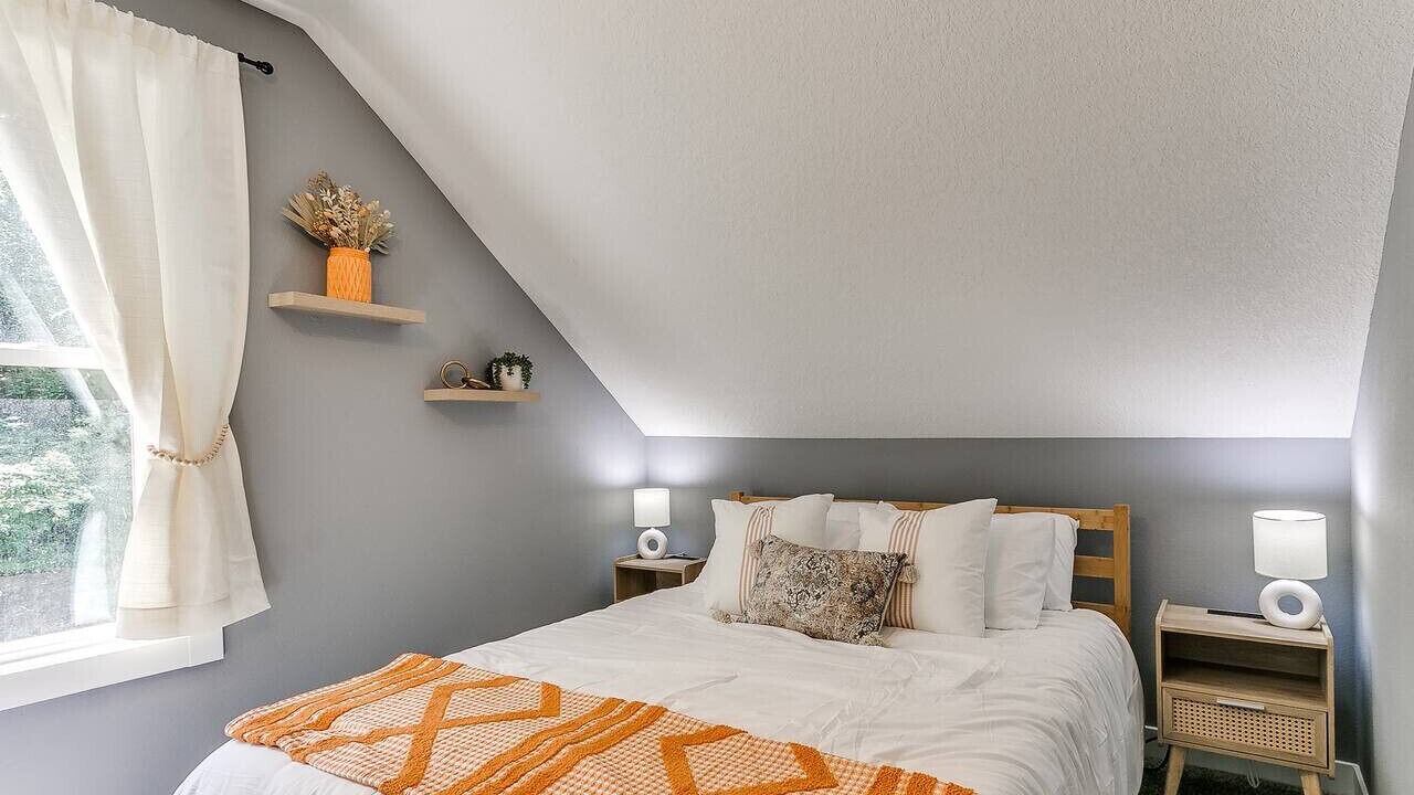 Photo of Bedroom in Des Moines