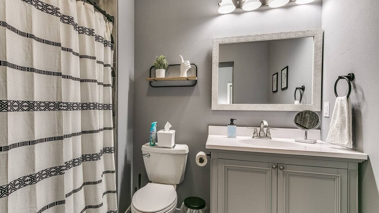 Photo of Bathroom in Des Moines