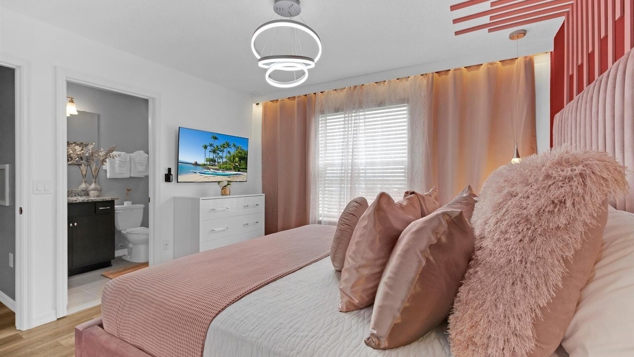 Photo of Bedroom in Bay Lake