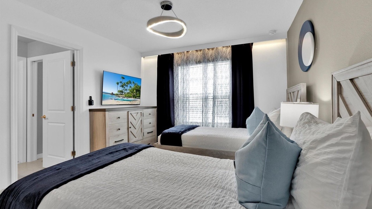 Photo of Bedroom in Bay Lake