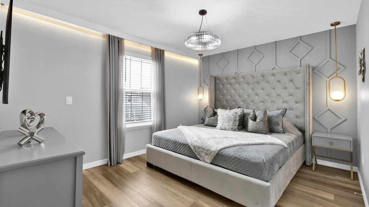 Photo of Bedroom in Bay Lake