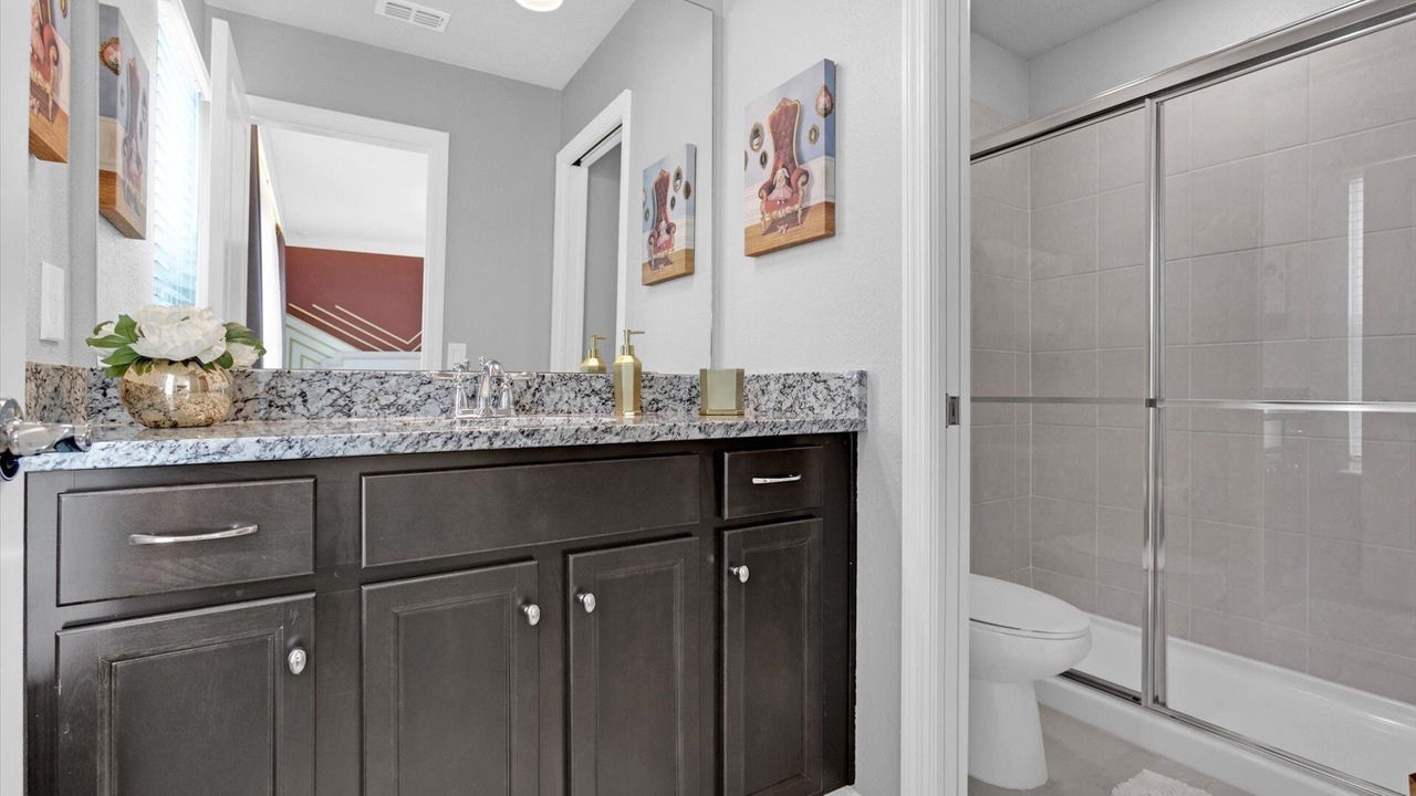 Photo of Bathroom in Bay Lake