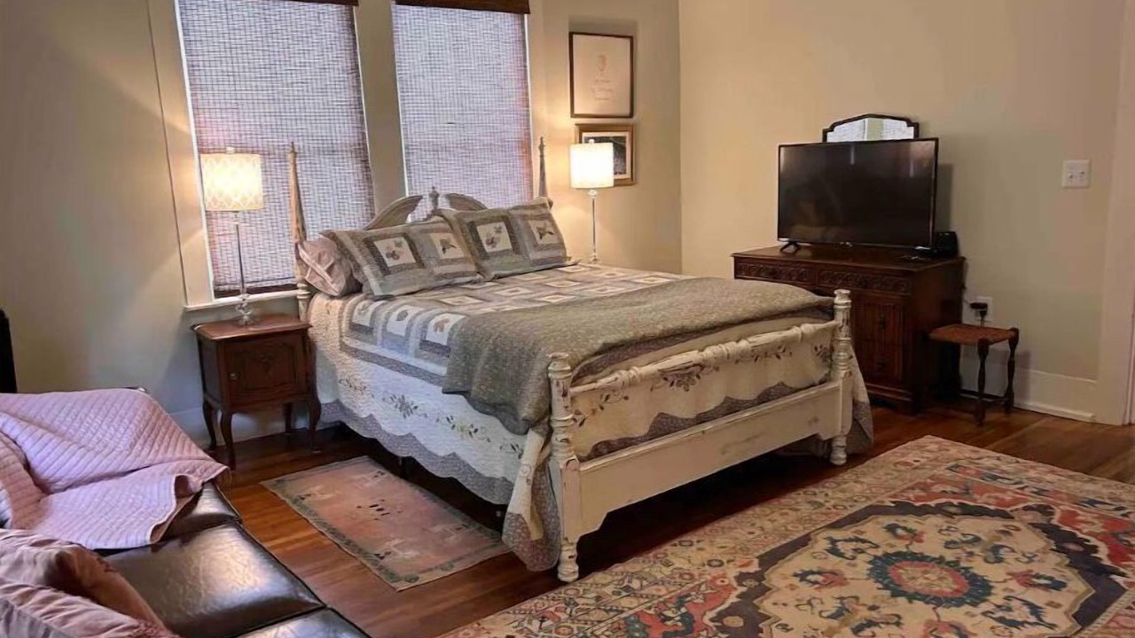 Photo of Bedroom in Waverly
