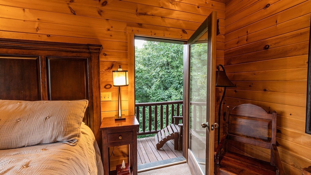Photo of Bedroom in Bryson City