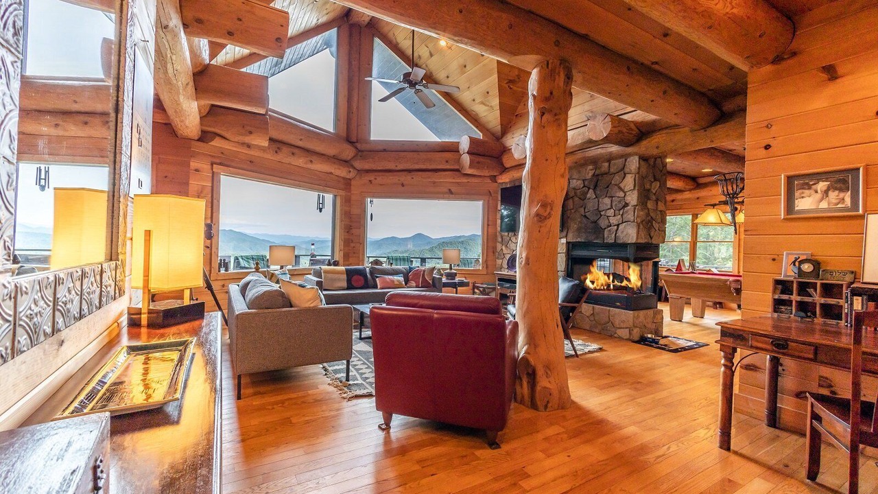 Photo of Livingroom in Bryson City