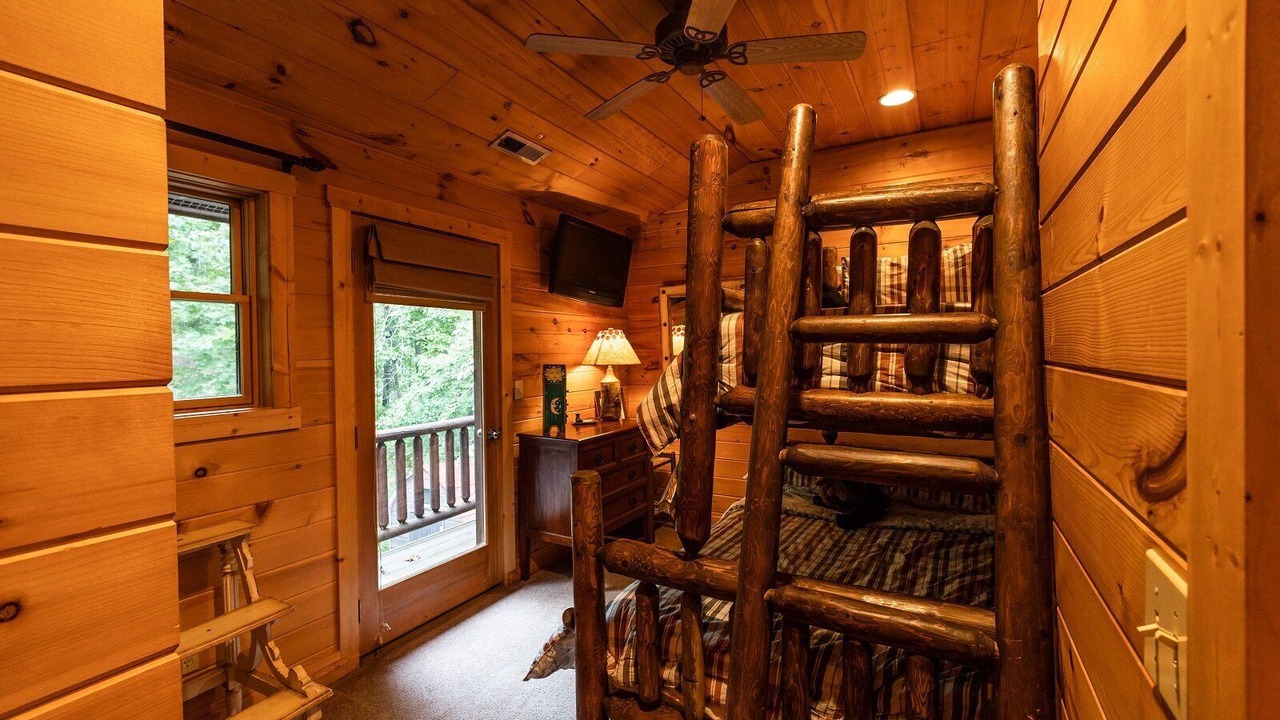 Photo of Bedroom in Bryson City
