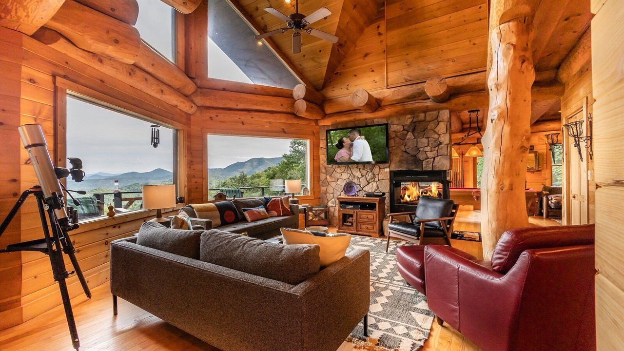 Photo of Livingroom in Bryson City