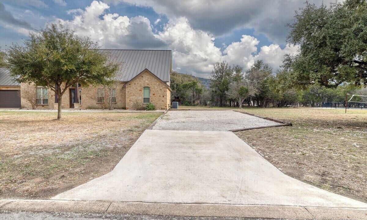 Photo of Outdoor in Concan