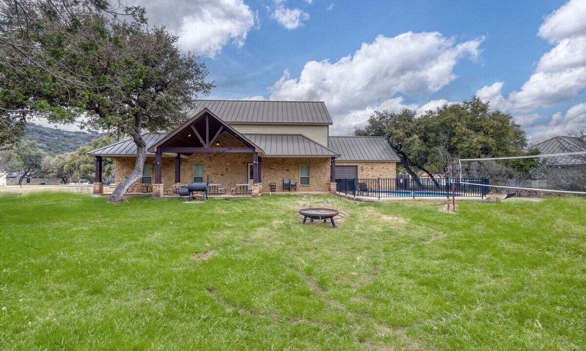 Photo of Outdoor in Concan