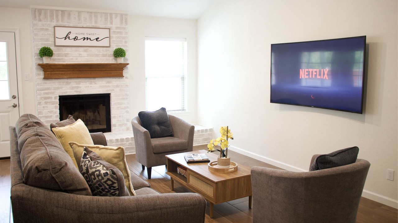 Photo of Livingroom in Euless