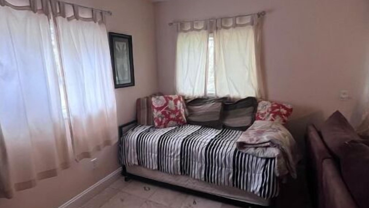 Photo of Livingroom in Jamestown
