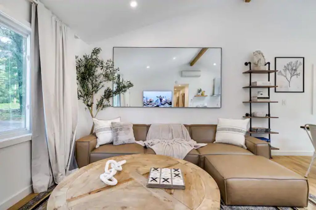 Photo of Livingroom in Tannersville