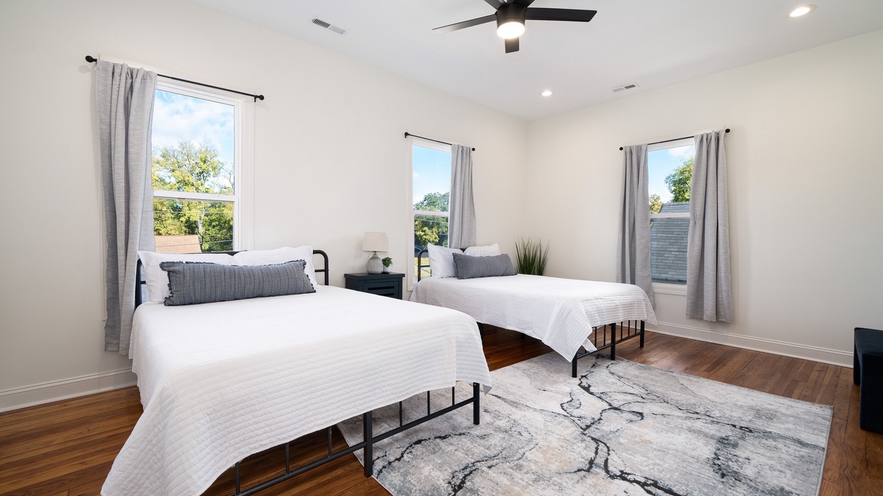 Photo of Bedroom in Crestline Heights