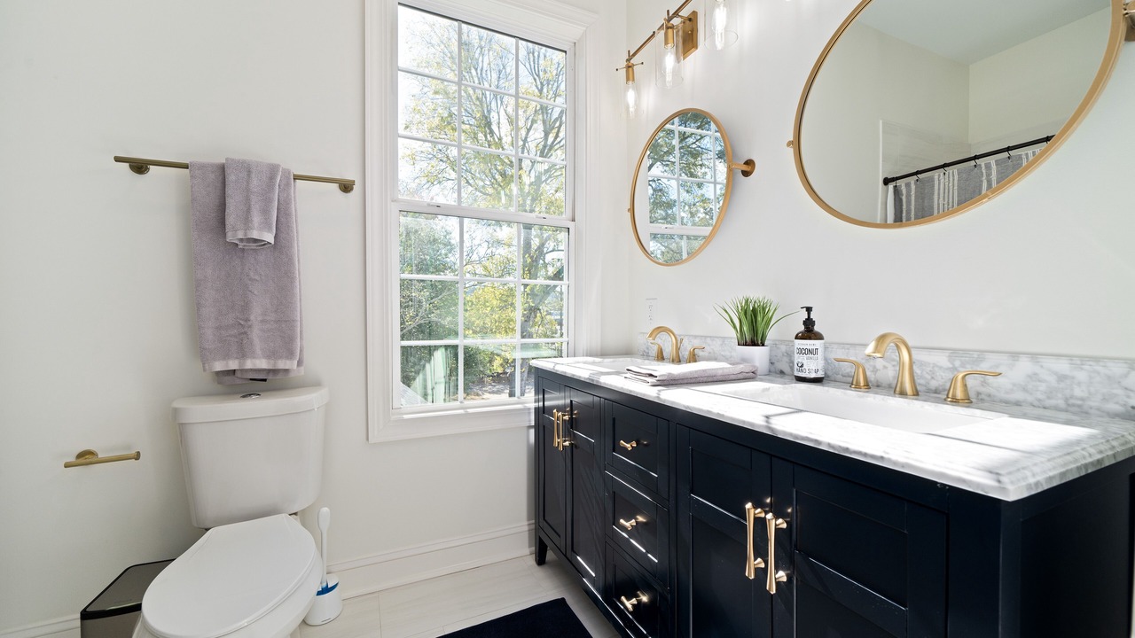 Photo of Bathroom in Crestline Heights
