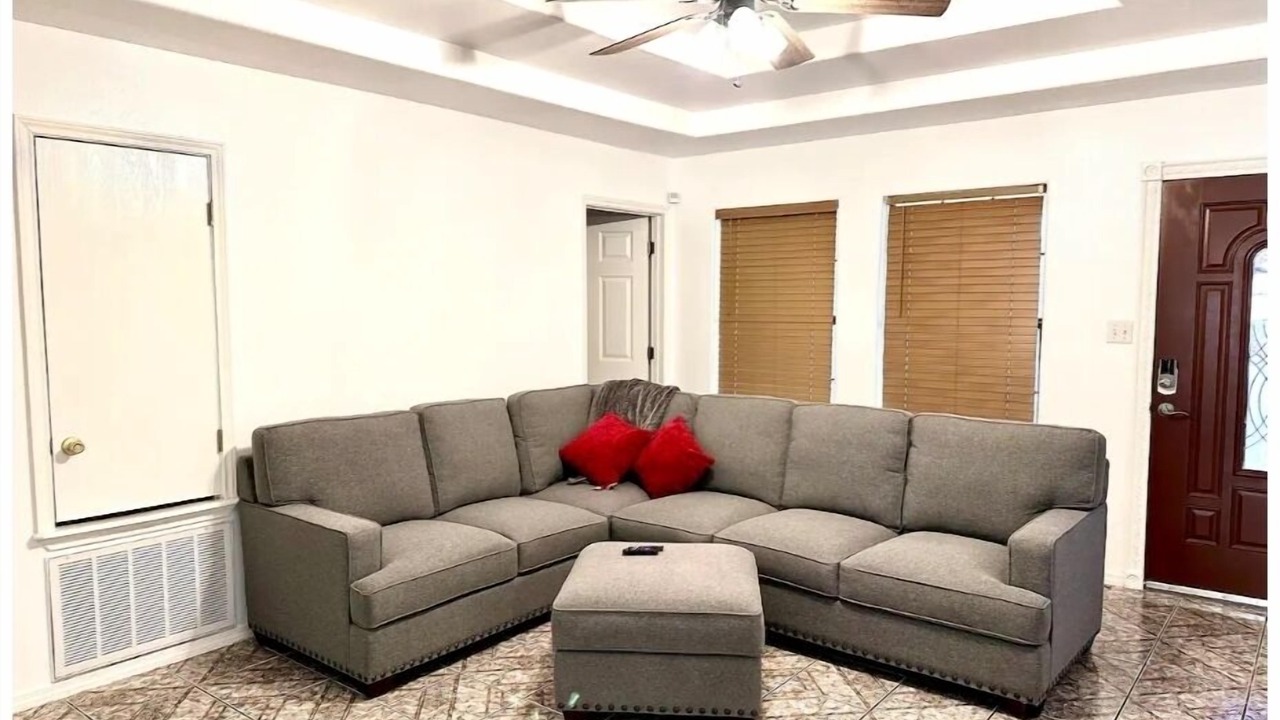 Photo of Livingroom in Eagle Pass