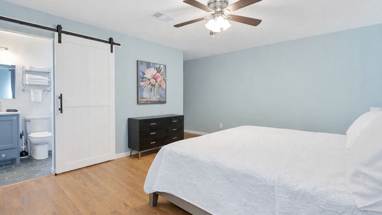 Photo of Bedroom in Camelot