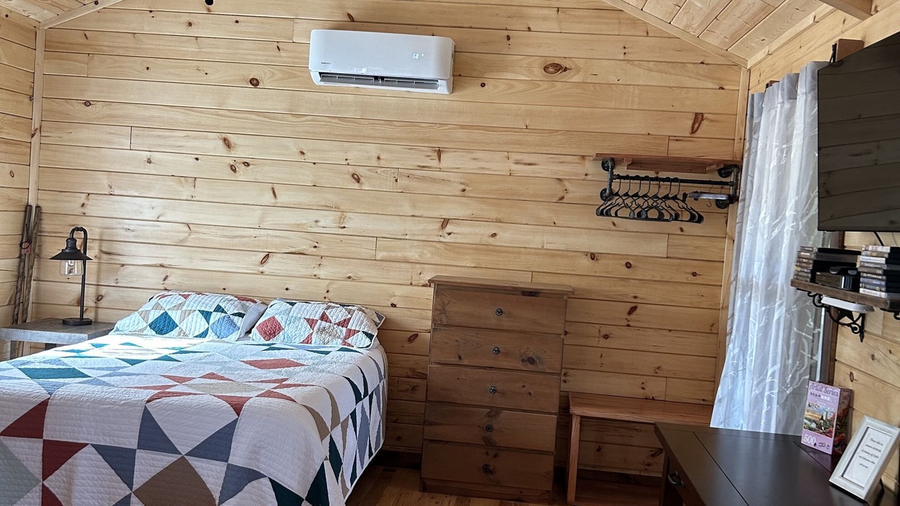Photo of Bedroom in Jasper