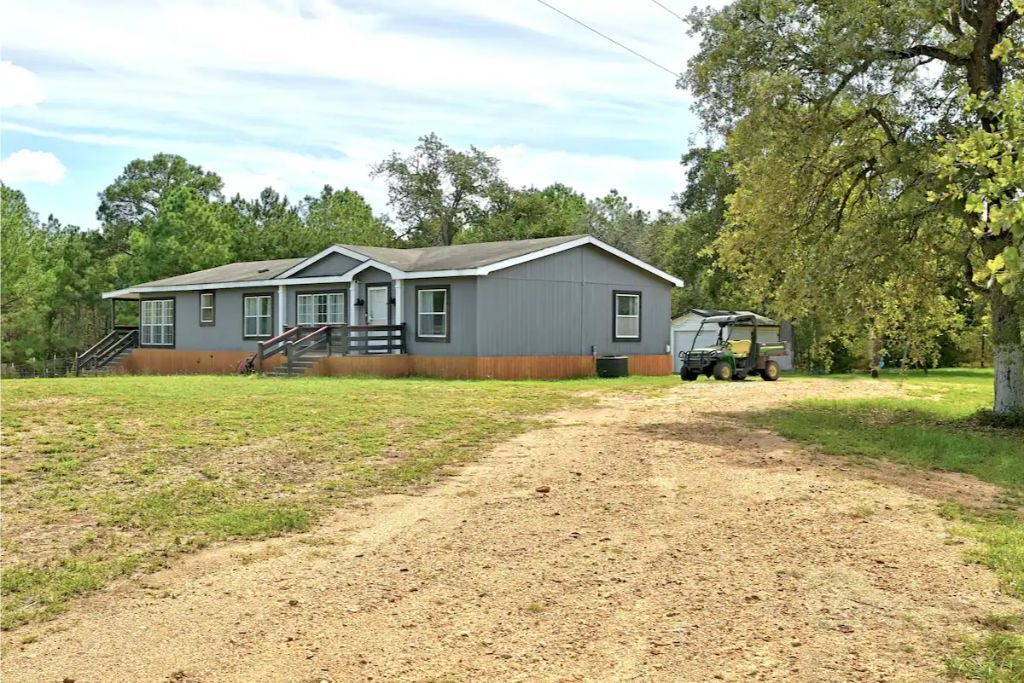 Photo of Outdoor in Smithville