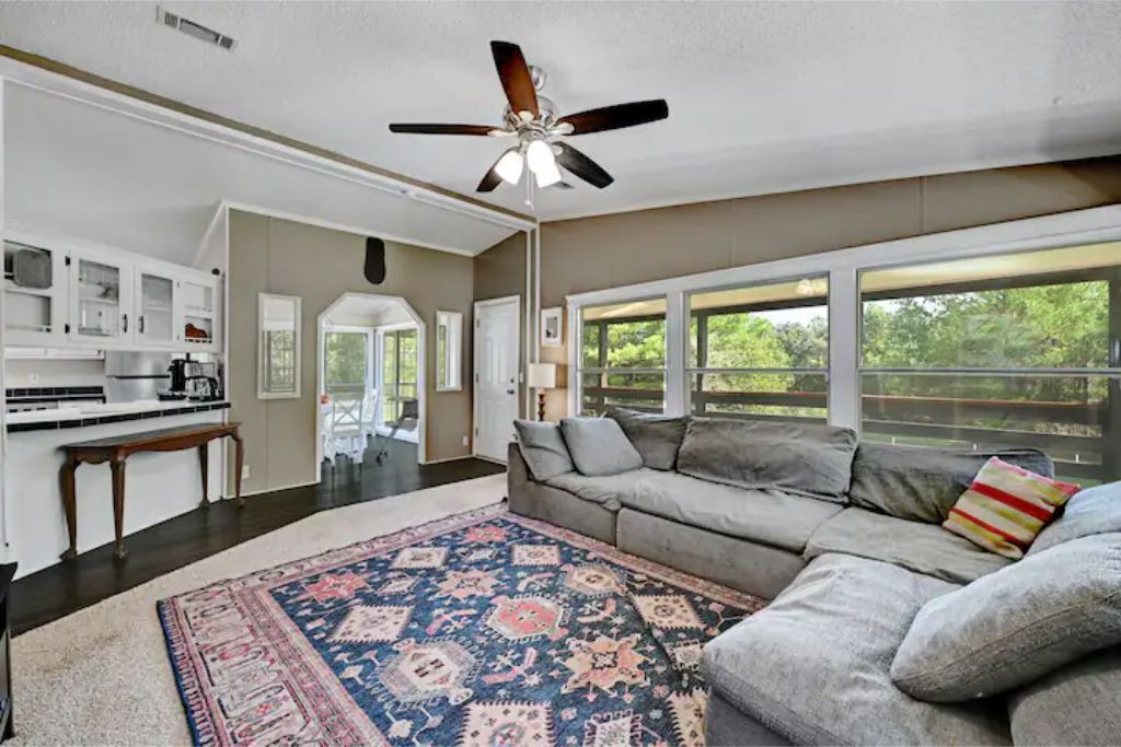 Photo of Livingroom in Smithville