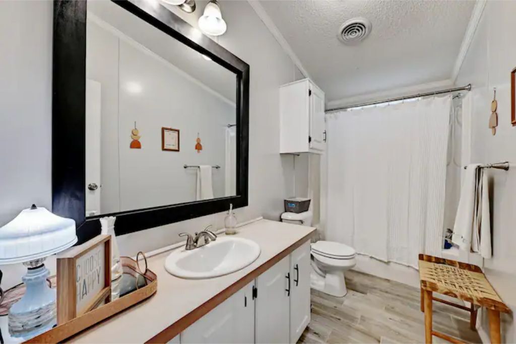 Photo of Bathroom in Smithville