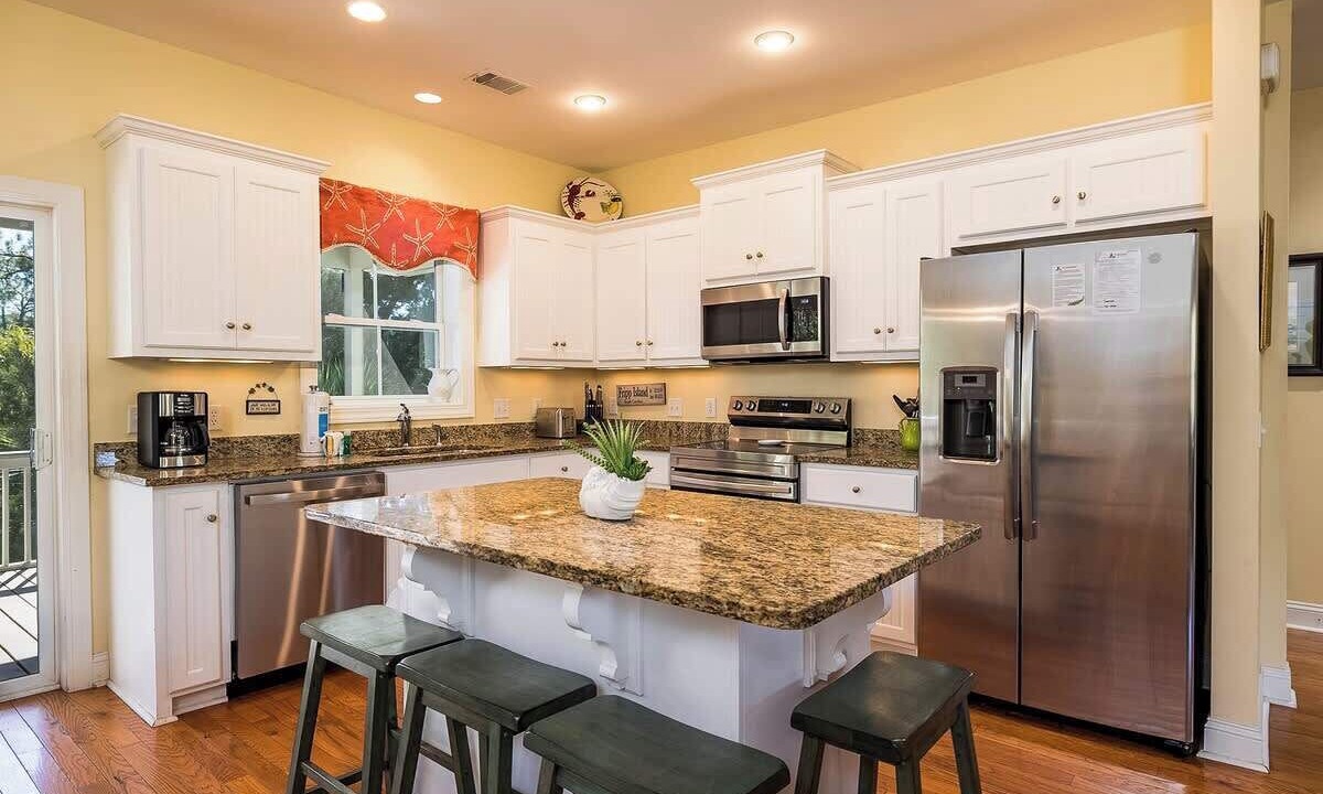 Photo of Kitchen in Deer Lake