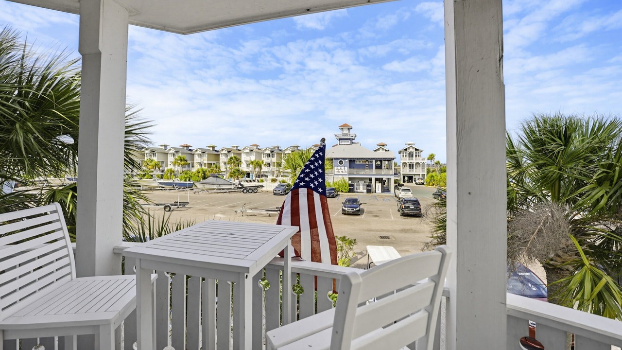 Photo of Patio Balcony in Bonito Boathouses