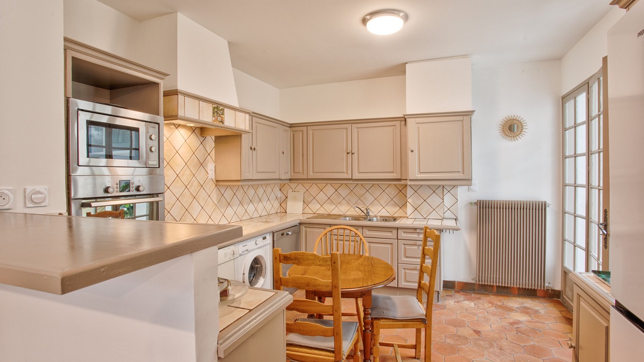 Photo of Kitchen in Deauville City Centre