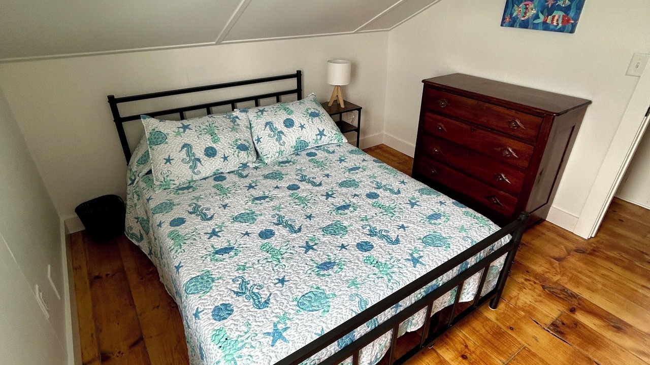 Photo of Bedroom in Green Harbor-Cedar Crest