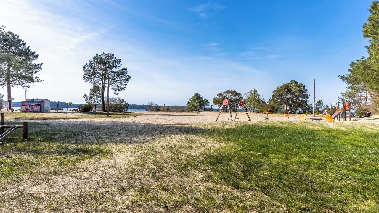 Photo of Others in Gastes