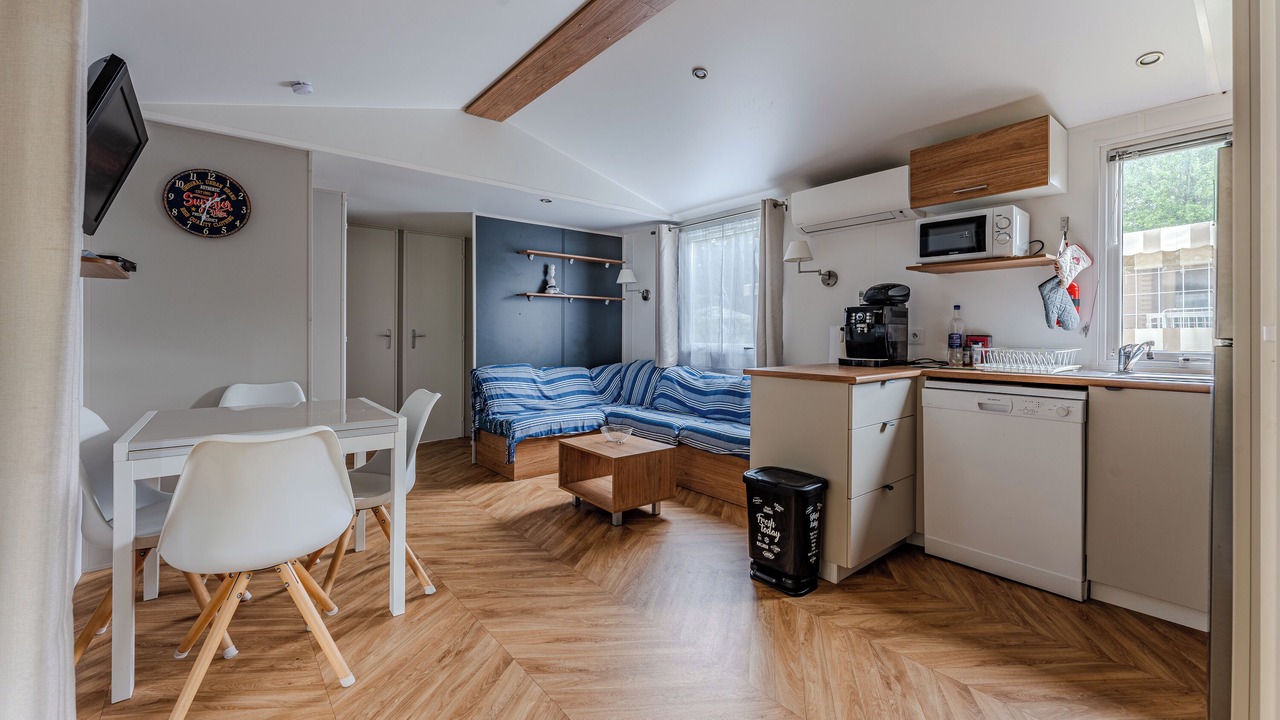 Photo of Others in Gastes