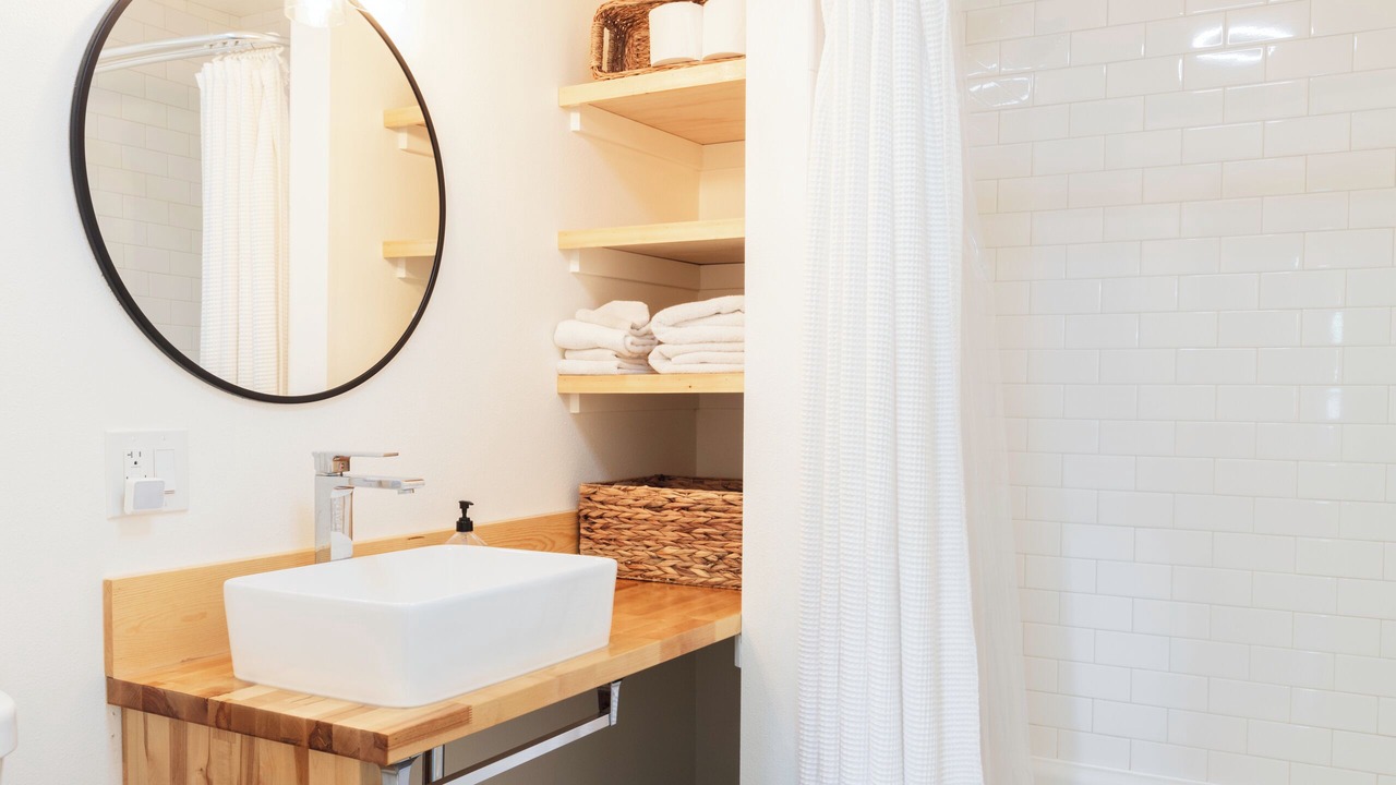 Photo of Bathroom in Dallesport