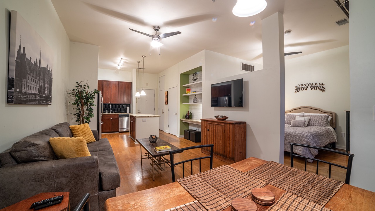 Photo of Livingroom in First Ward