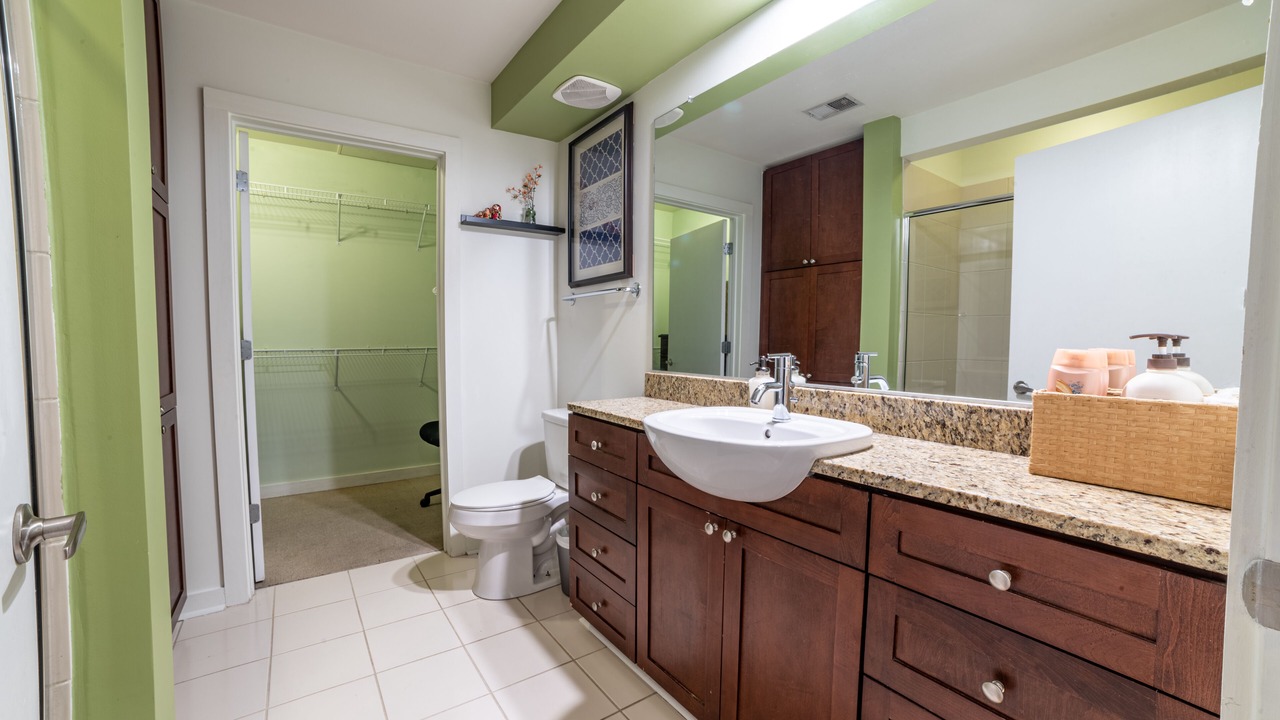 Photo of Bathroom in First Ward