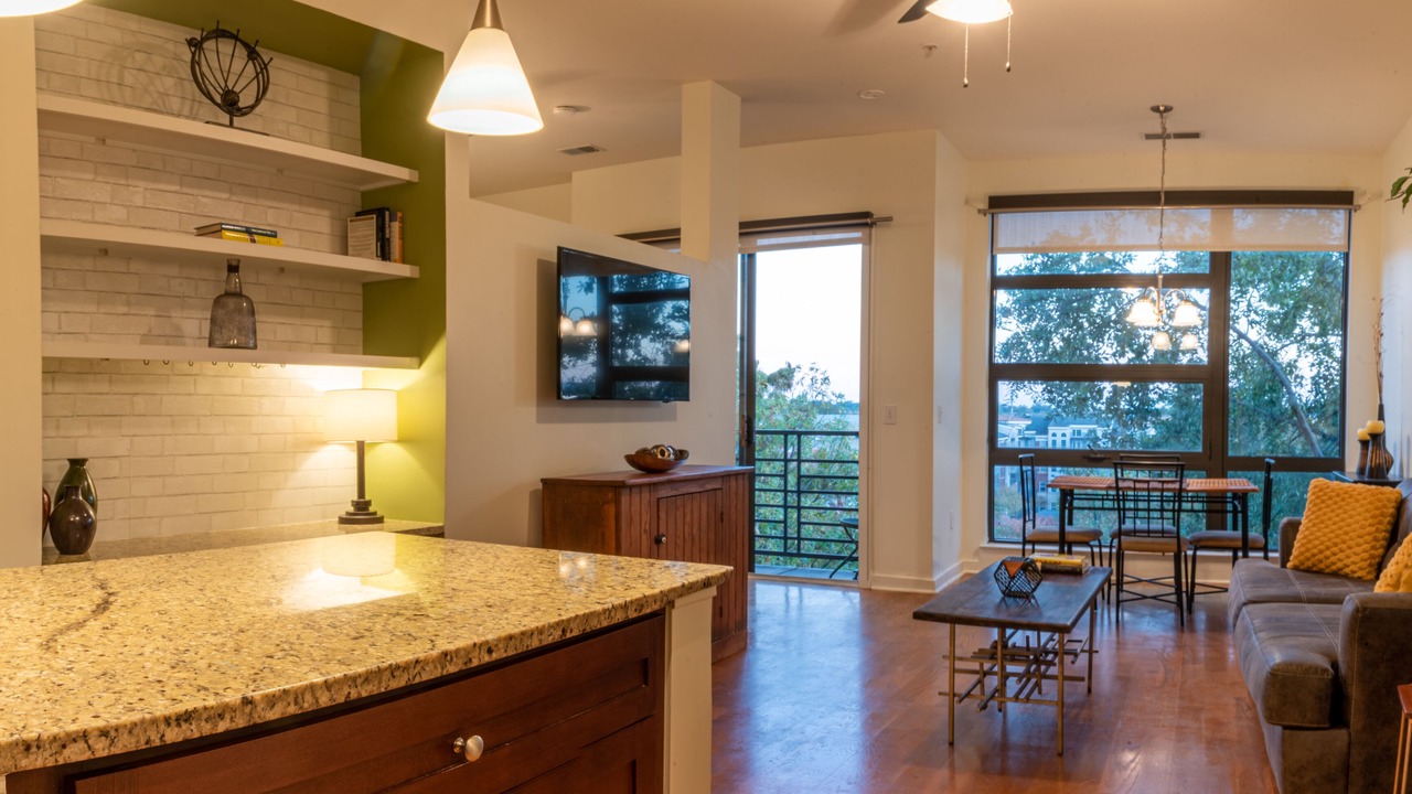 Photo of Livingroom in First Ward