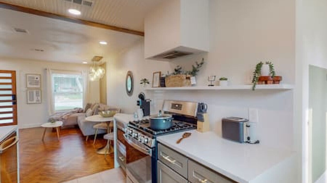 Photo of Kitchen in Central Arlington