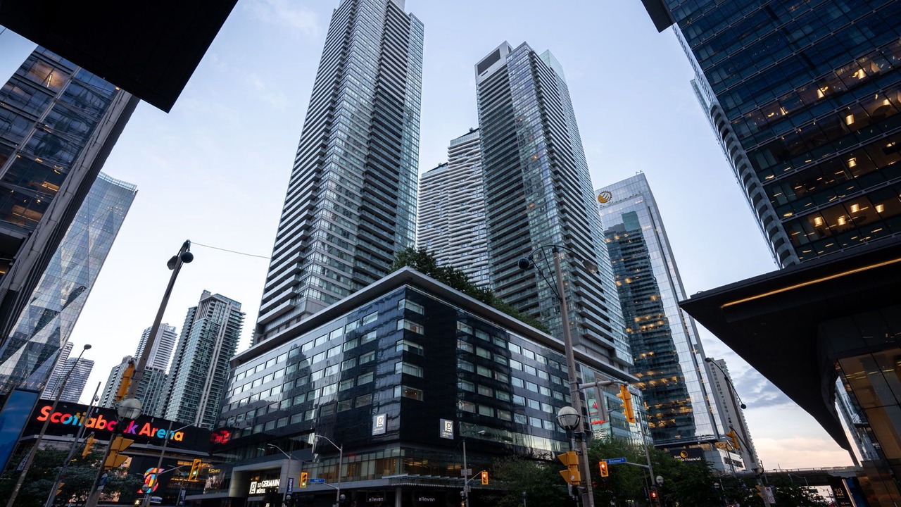 Photo of Outdoor in Toronto Entertainment District