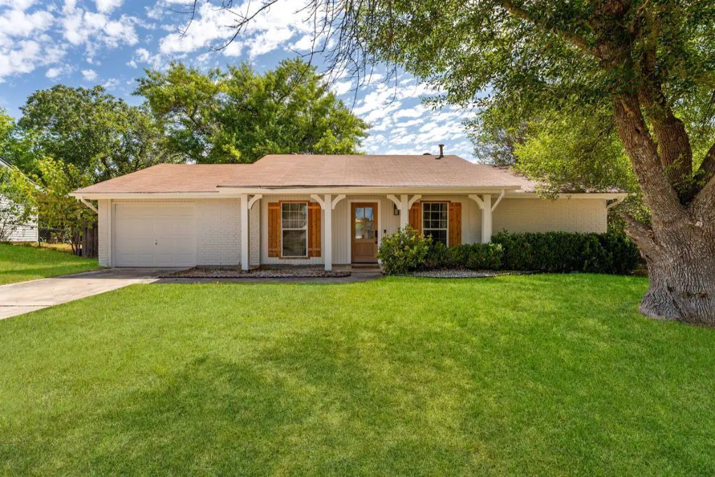 Photo of Outdoor in Live Oak
