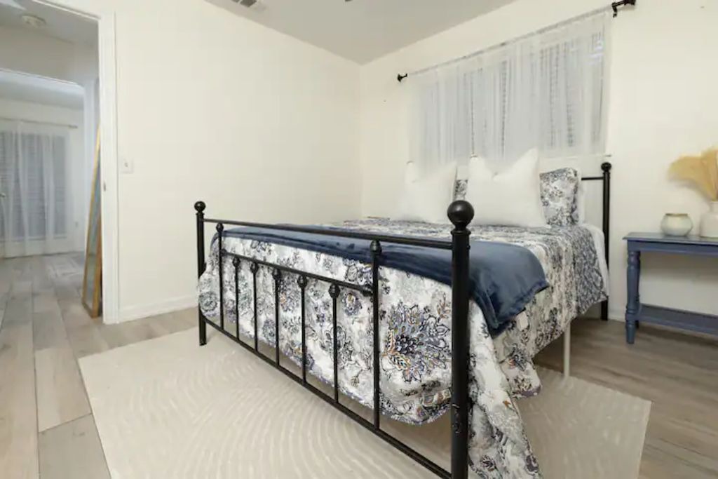 Photo of Bedroom in Live Oak