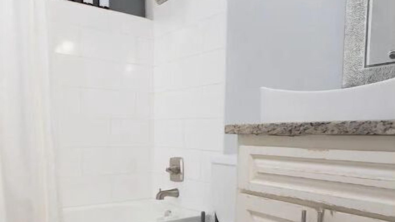Photo of Bathroom in Live Oak