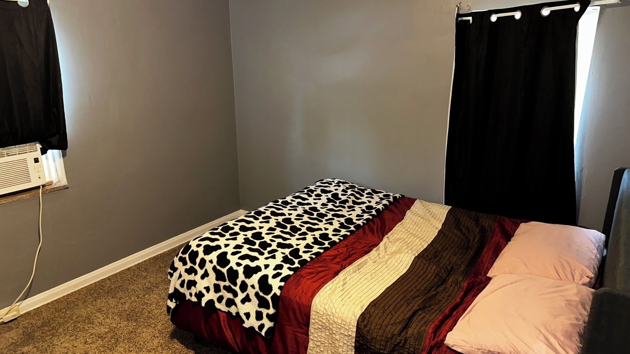 Photo of Bedroom in Trotwood