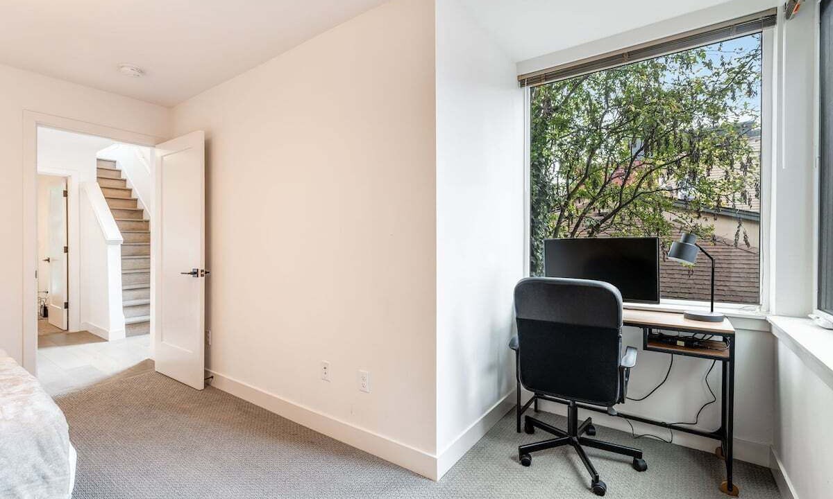 Photo of Bedroom in Eastlake