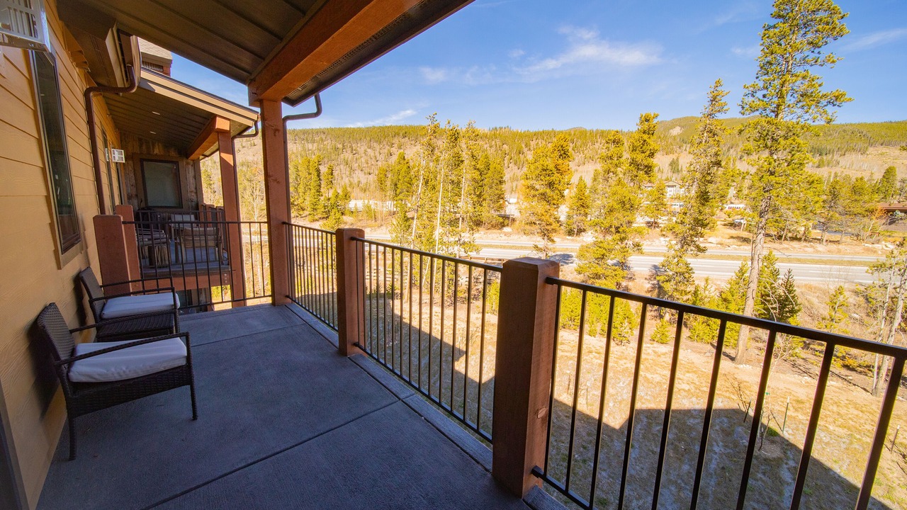 Photo of Patio Balcony in Lakeside Village