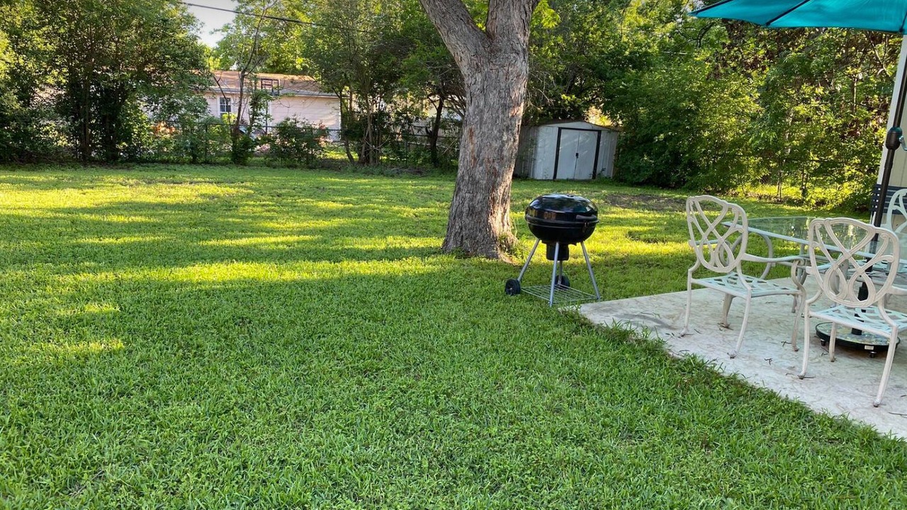 Photo of Outdoor in Uptown