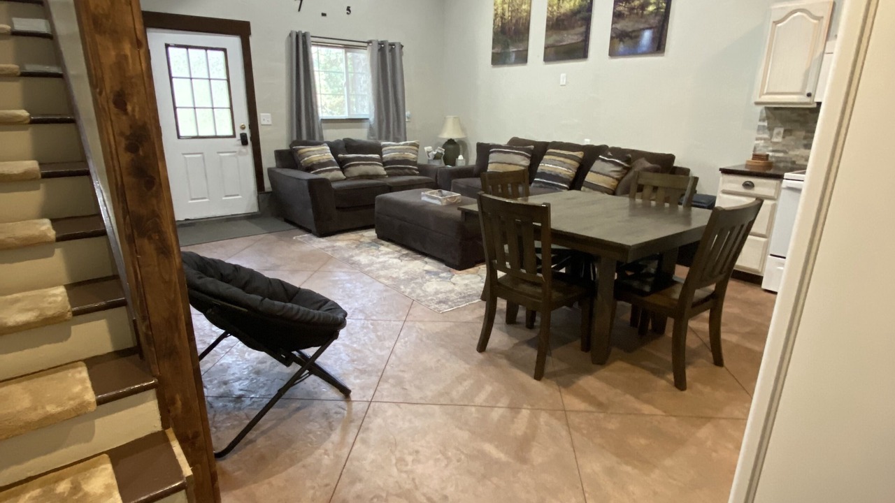 Photo of Bedroom in Garden Valley