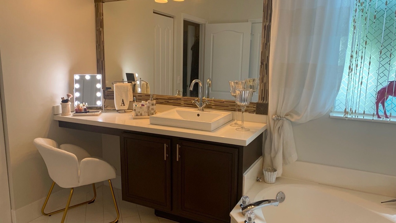 Photo of Bathroom in Lake Ida Shores