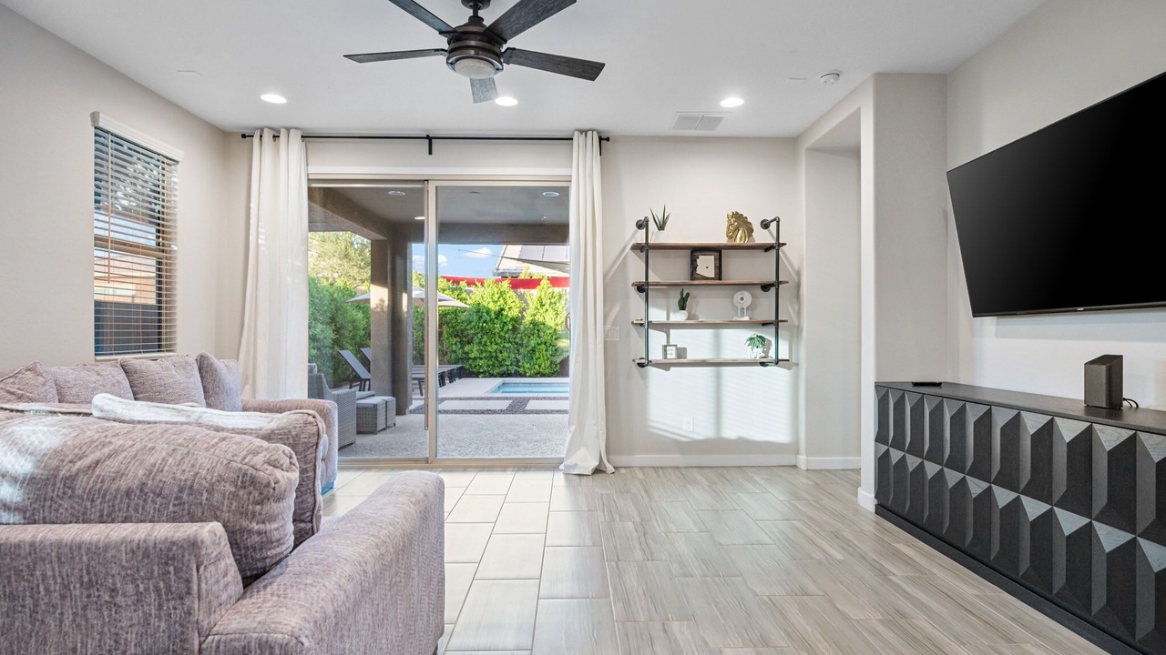 Photo of Livingroom in Queen Creek