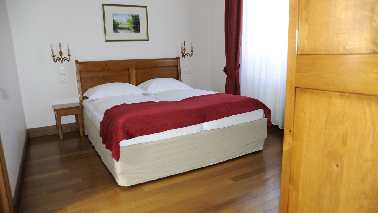 Photo of Bedroom in Le Pont-Chretien-Chabenet